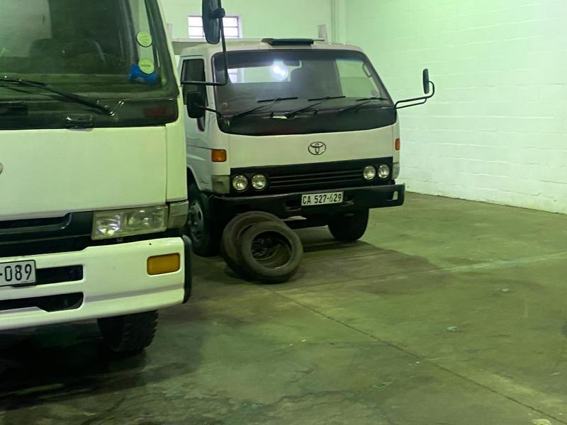 To Let commercial Property for Rent in Athlone Western Cape